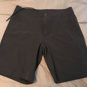 BLACK Lululemon men’s shorts. BRAND NEW. Size 33